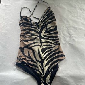 H&M animal print one piece swimsuit size 10